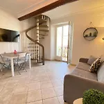 Appartement 06bj - Beautiful Air-conditioned Duplex With Balcony *