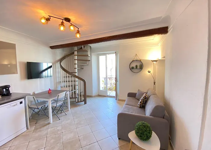 Apartament 06bj - Beautiful Air-conditioned Duplex With Balcony