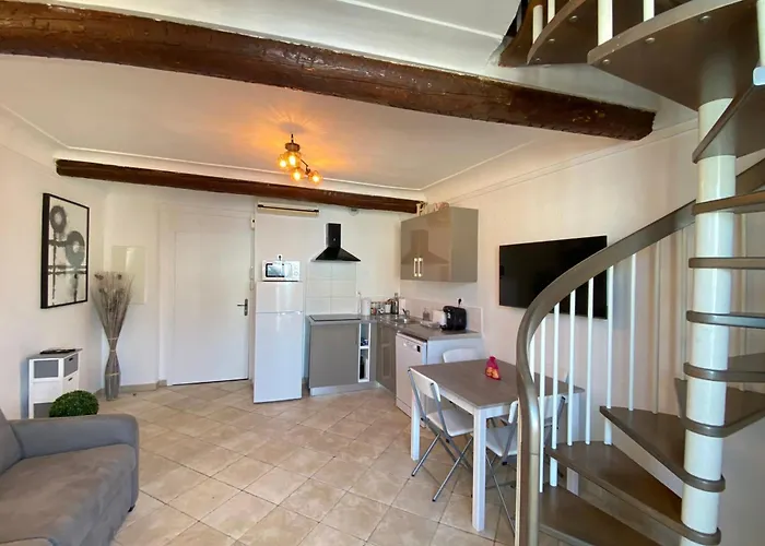 Apartament 06bj - Beautiful Air-conditioned Duplex With Balcony *