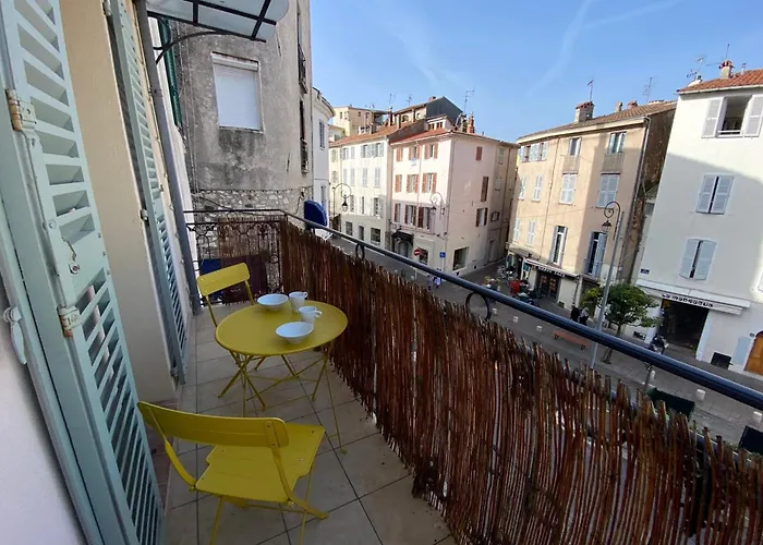 06bj - Beautiful Air-conditioned Duplex With Balcony * Antibes