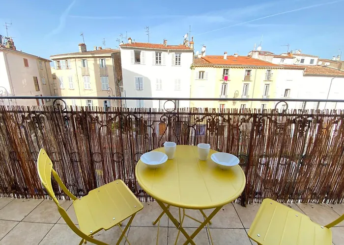 06bj - Beautiful Air-conditioned Duplex With Balcony Apartament *